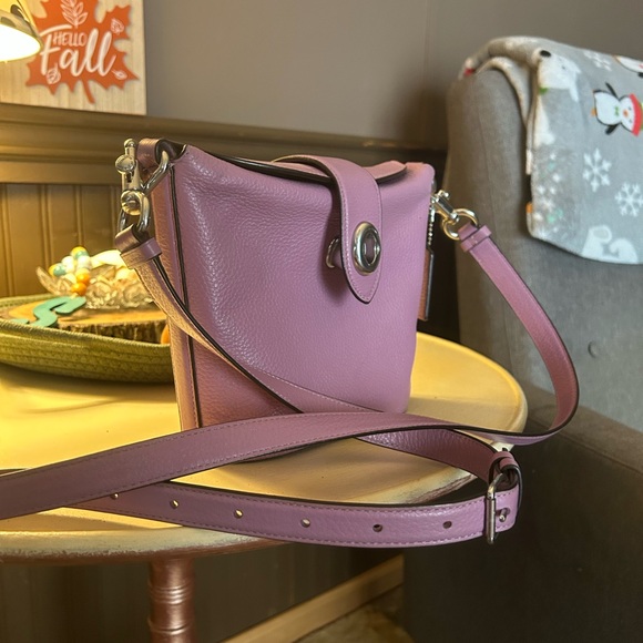 Coach Lavender Leather Shoulder Bag - Picture 2 of 3